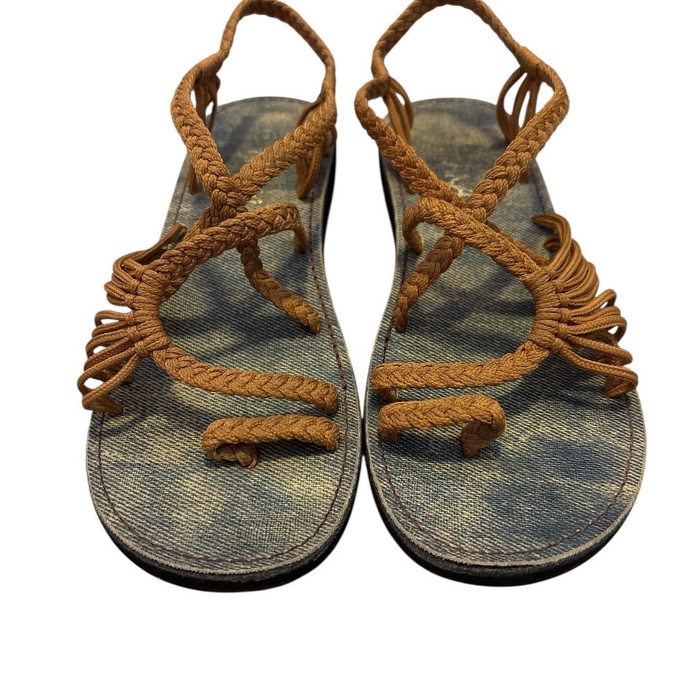 Plaka Palm Leaf  Braided Sandals in Brown- Flats
